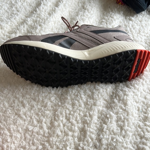Reebok trail grey and orange size 11 - Picture 6 of 7
